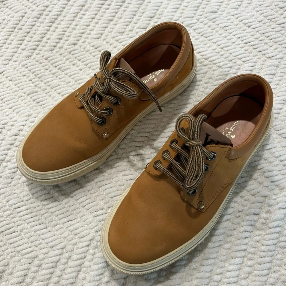 Louis Vuitton Men’s Sneaker. LV men’s size 7 1/2 (9.5 US) - Picture 8 of 11